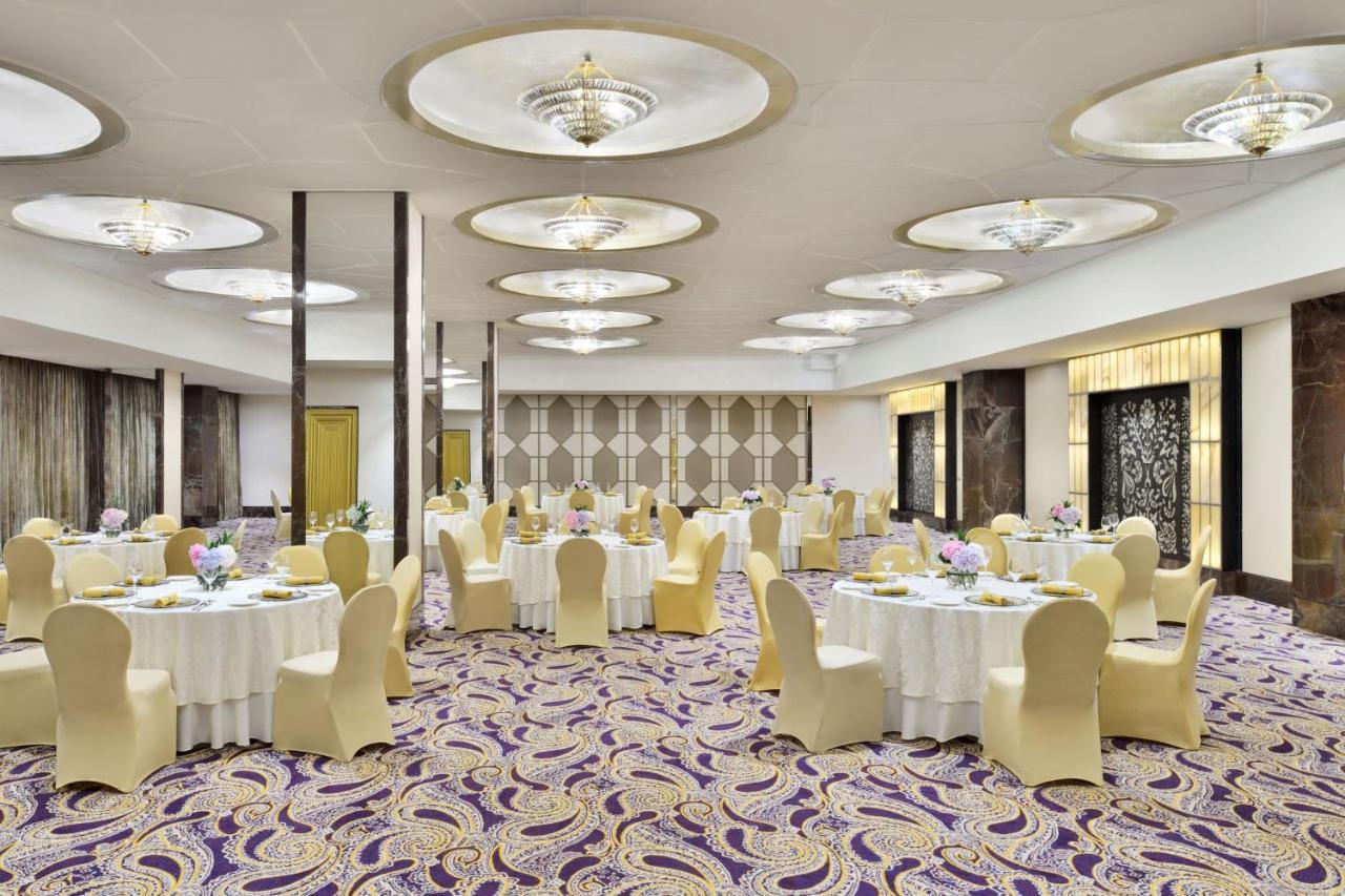 The St. Regis Mumbai Hotel Eksteriør billede The ballroom