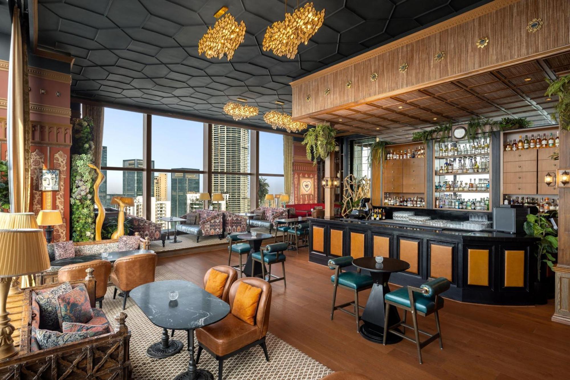 The St. Regis Mumbai Hotel Eksteriør billede The Bar
