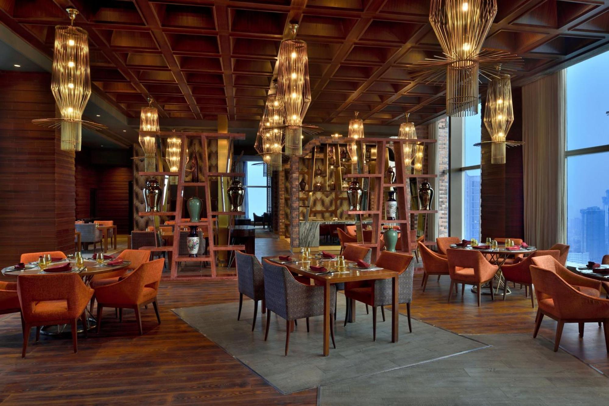 The St. Regis Mumbai Hotel Eksteriør billede The restaurant