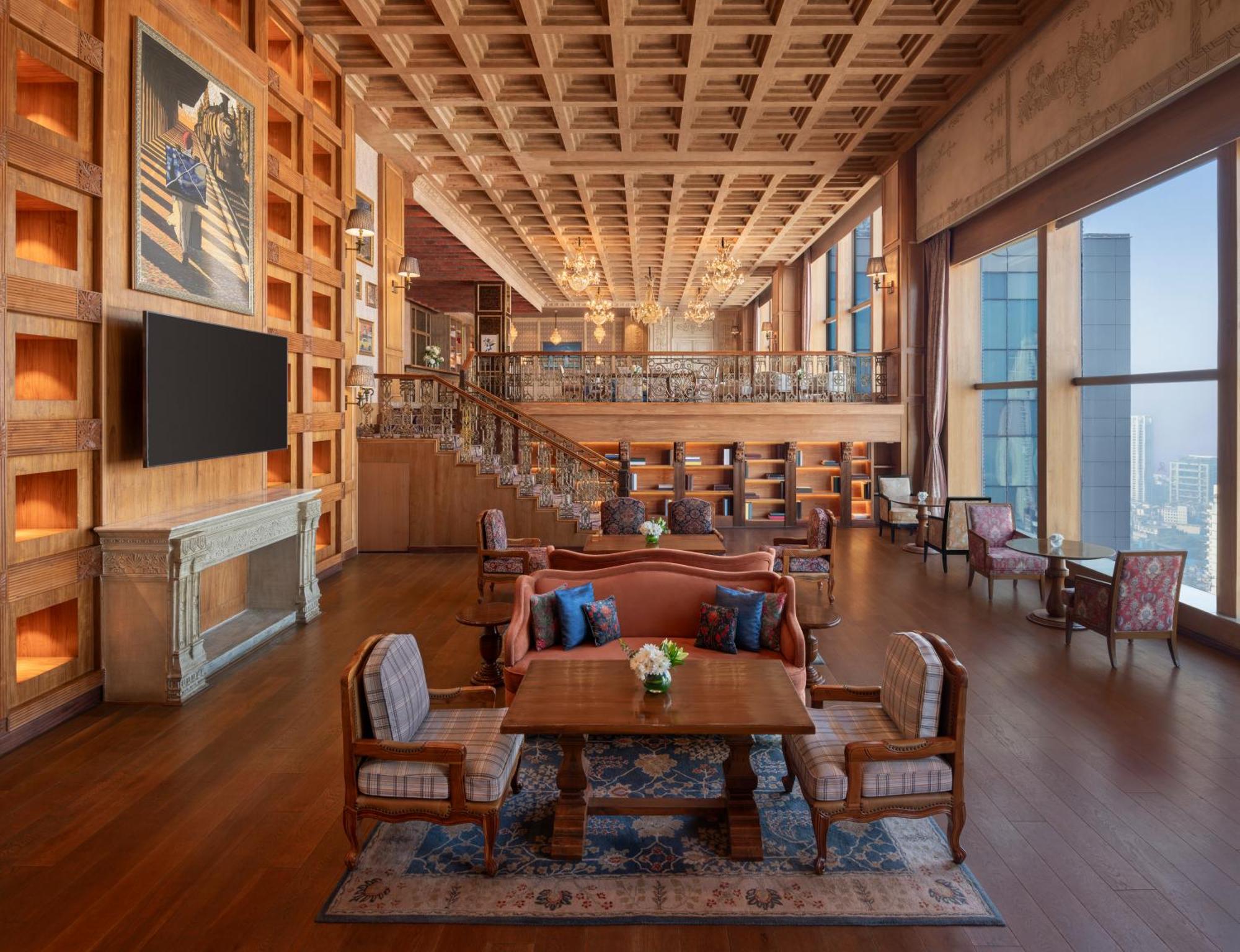 The St. Regis Mumbai Hotel Eksteriør billede The Club Lounge at the 36th floor