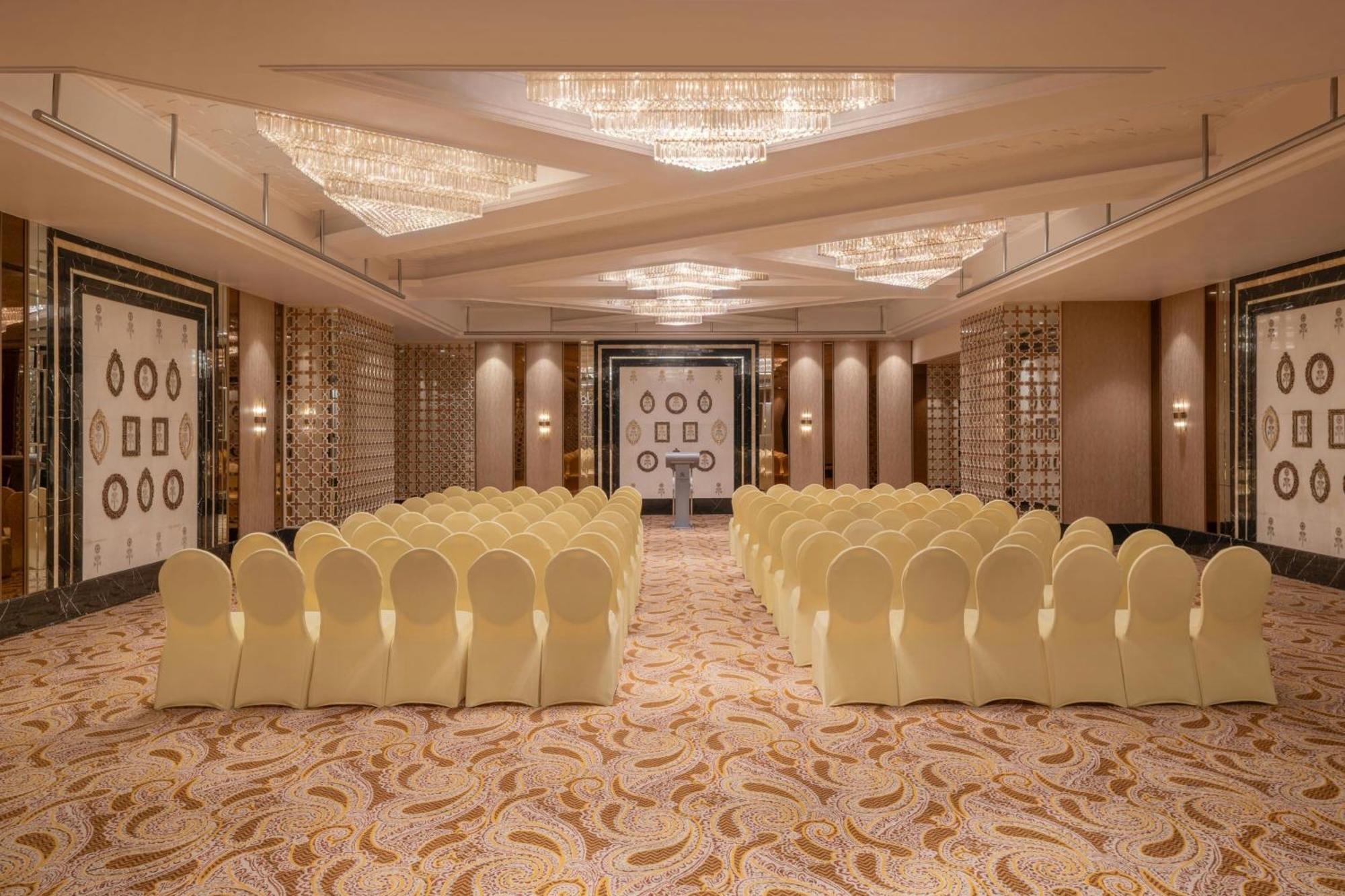 The St. Regis Mumbai Hotel Eksteriør billede The ballroom